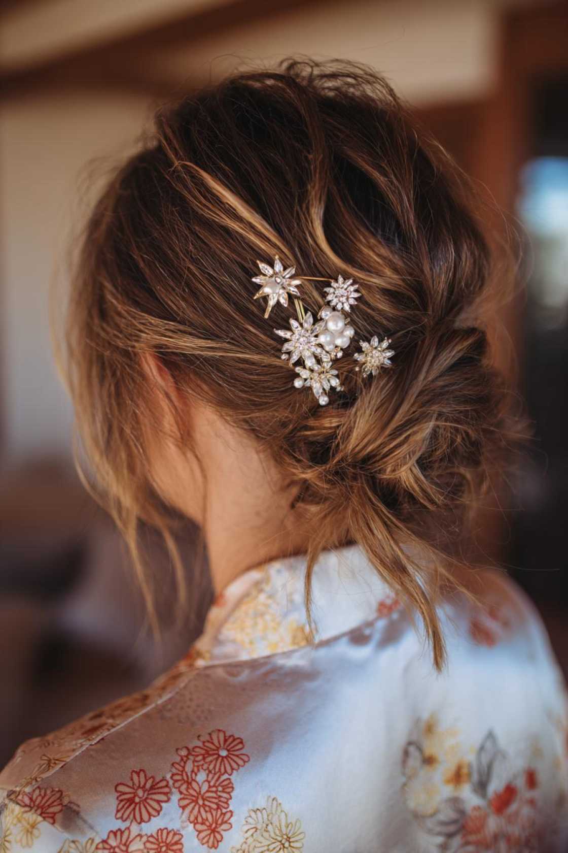 17+ Clever Hairstyles to Hide Your Bangs (Twists & Pins!) - 8. Accessorized Pins