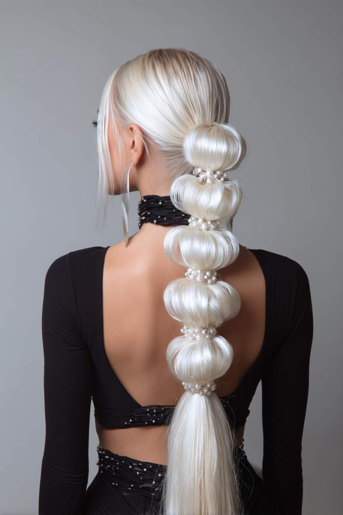 19+ Cute Ways to Wear Your Hair Up (Top Knots & Face-Framing Looks!) - 13. Bubble Ponytail Updo