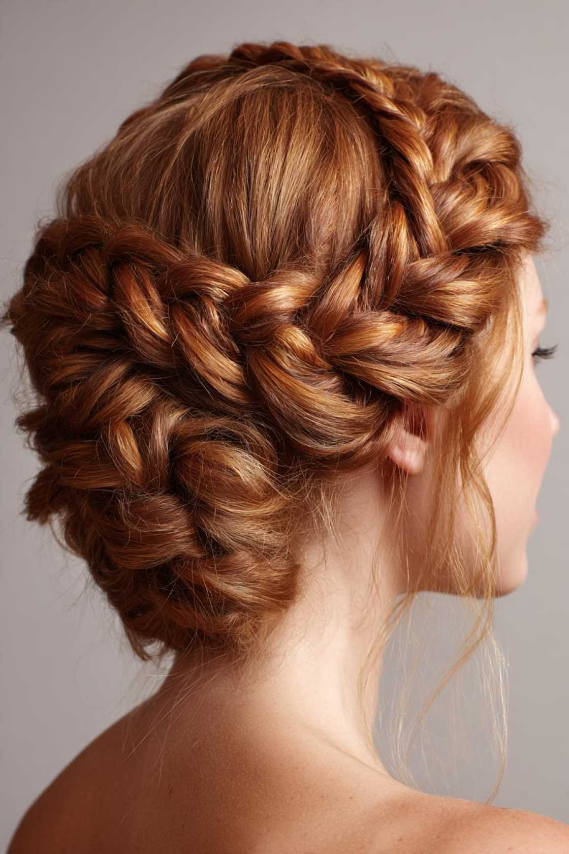 21+ Cute & Waterproof Hair Ideas for the Beach (Buns & Wraaps) - 8. Crown Braid Bun