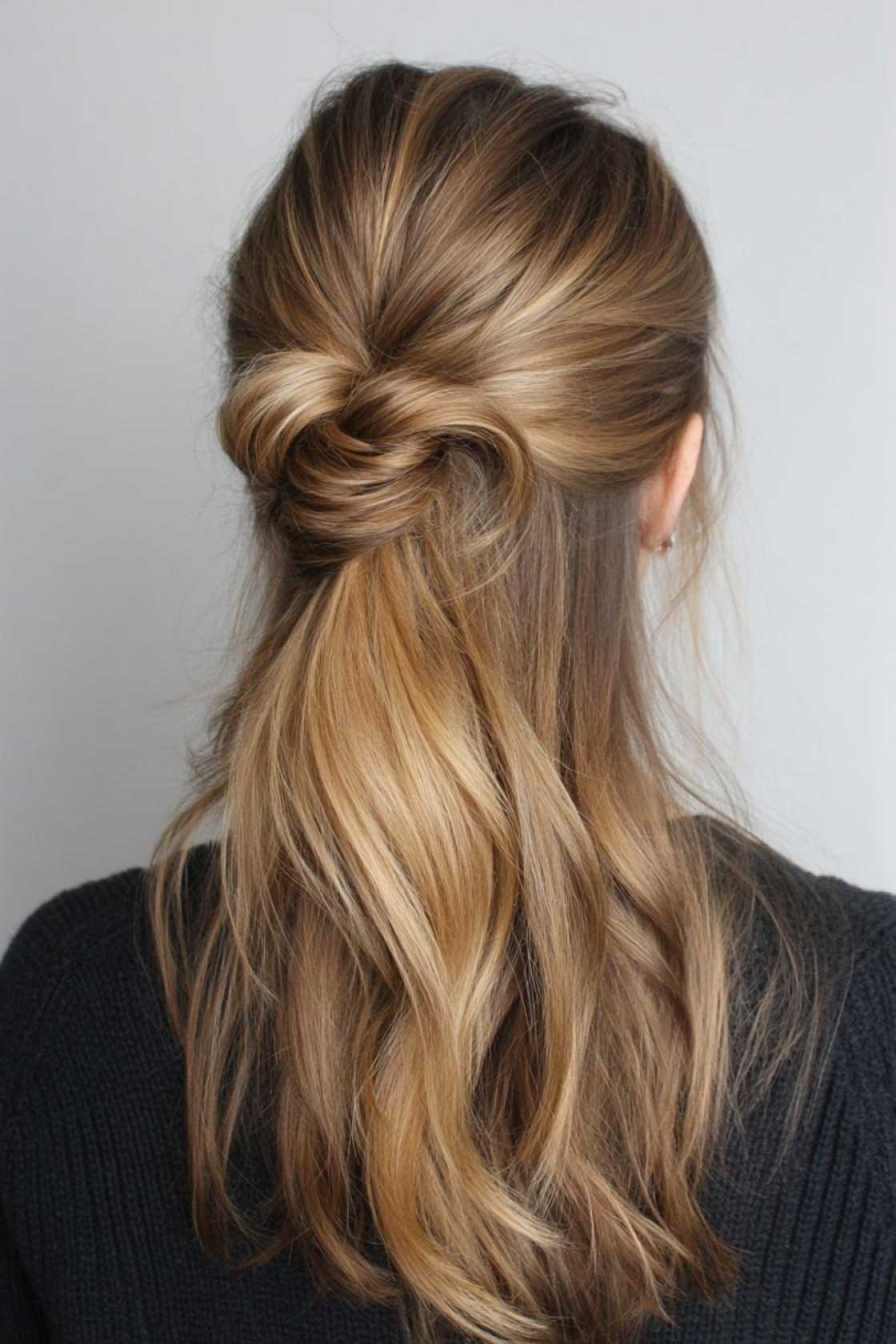 21+ Cute & Waterproof Hair Ideas for the Beach (Buns & Wraps) - 15. The Half-Up Bun