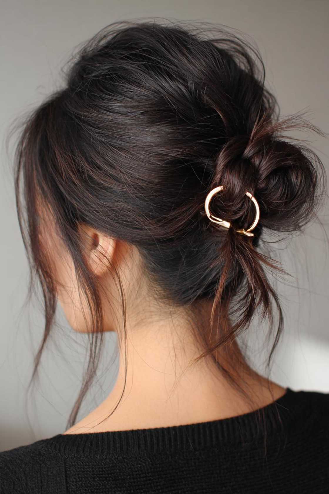 23+ Effortless Messy Claw Clip Hairstyles (Quick Twists & Buns!) - 8. The Messy Loop