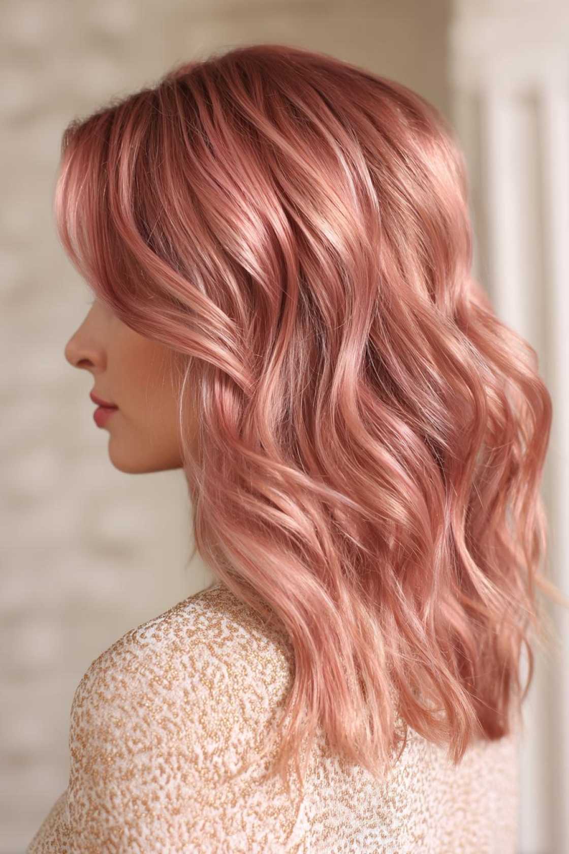 The Art of Understated Glam: 10+ Sophisticated Color Enhancements for Brunettes. - 7. Muted Rose Gold Glaze
